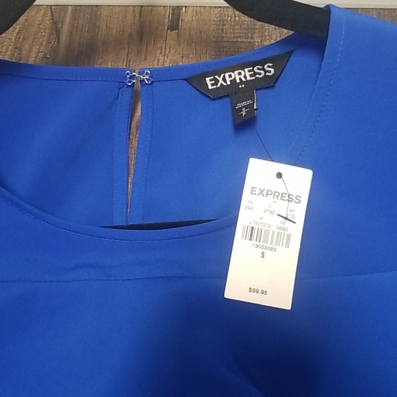 Dress - Picture 4 of 7